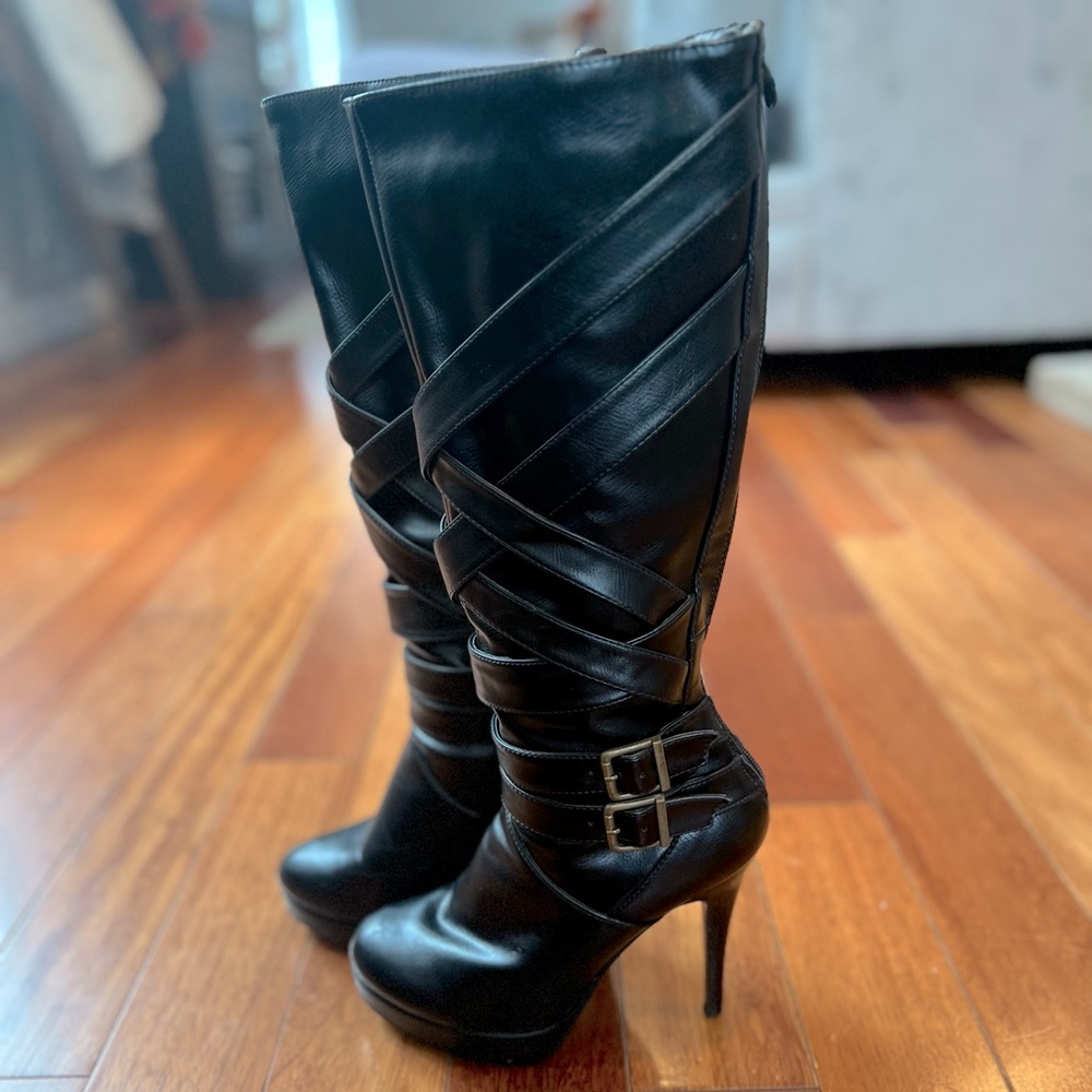 Women’s Black Knee High Boots. Stiletto High Heel. Size 7.5